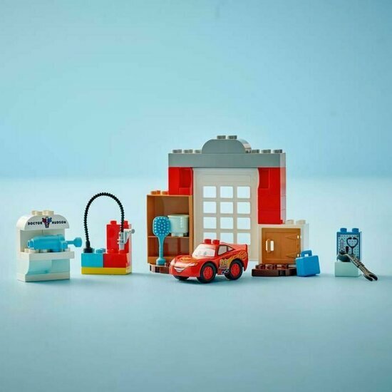 DUPLO 10456 McQueen's Visit to Doc's Garage
