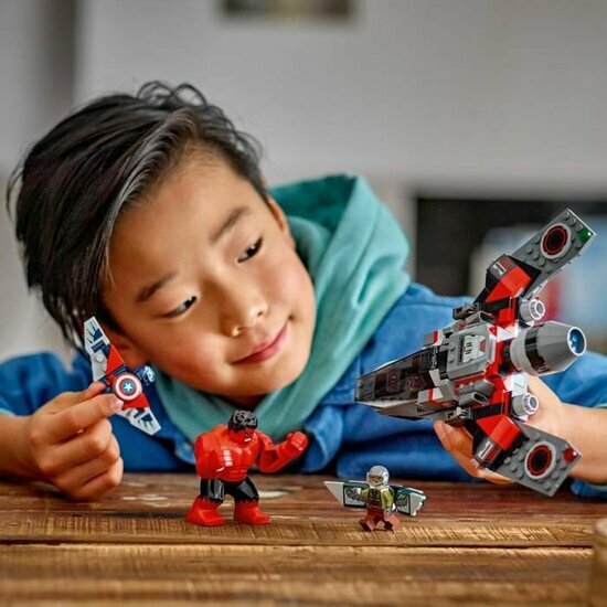 LEGO 76292 Captain America vs Red Hulk Battle