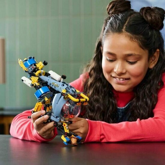 LEGO 42201 Deep-Sea Research Submarine