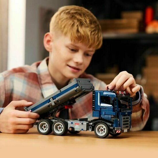 LEGO Technic 42203 Dump Truck