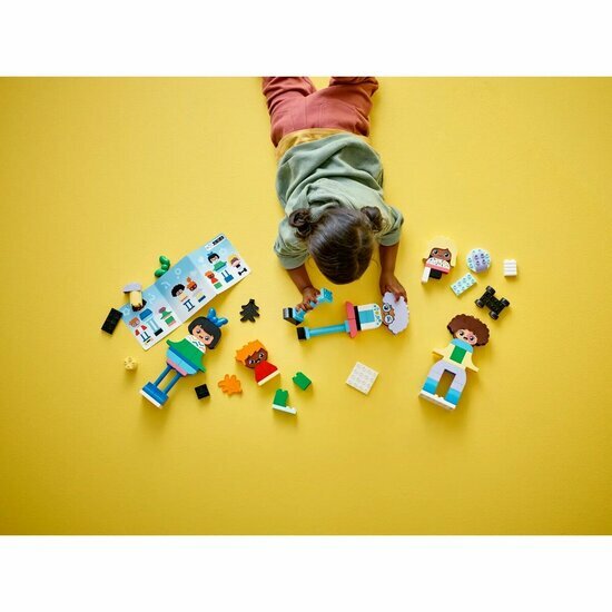 DUPLO 10423 Buildable People with Big Emotions