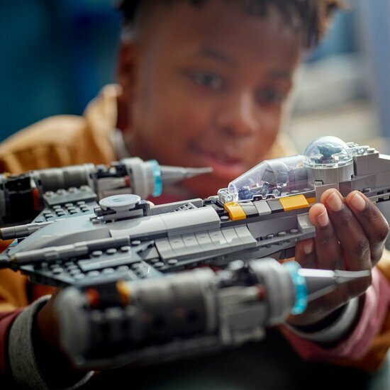 LEGO 75325 The Mandalorian&rsquo;s N-1 Starfighter