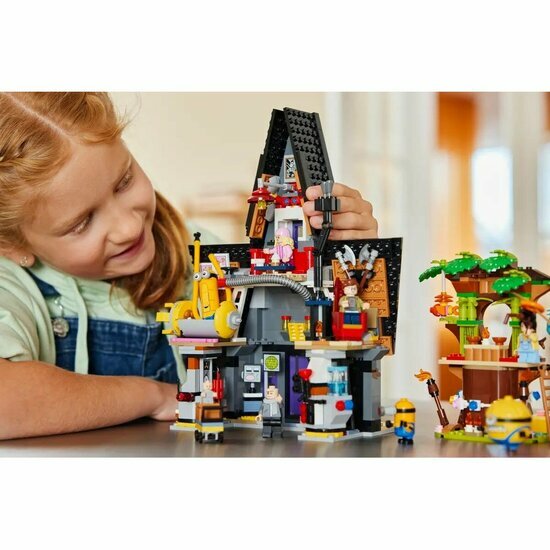 LEGO 75583 Huis van de Minions en Gru