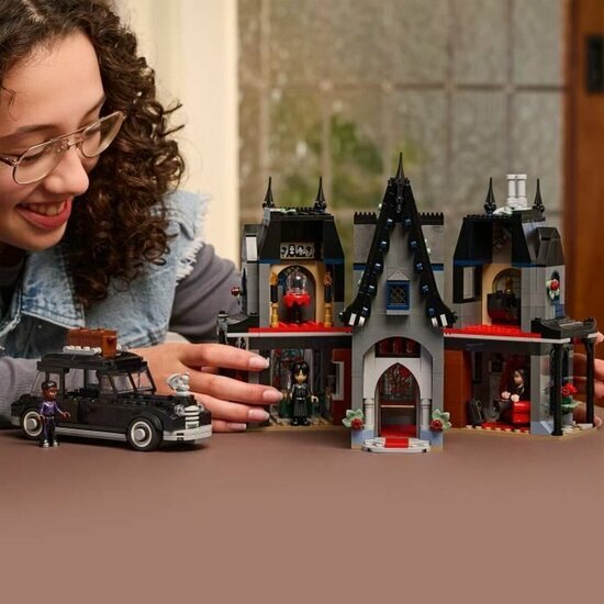 LEGO 76786 Morticia's Cottage