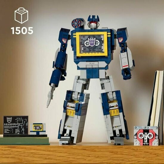 LEGO 10358 Transformers: Soundwave