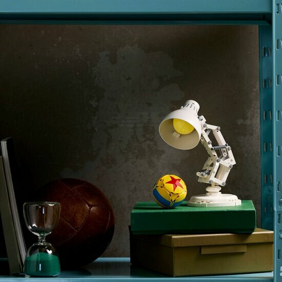 LEGO 21357 Disney Pixar Luxo Jr.