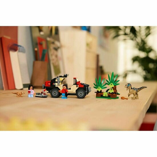 LEGO 76972 Raptor Off-Road Escape