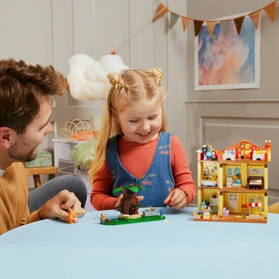 LEGO 11203 Huis van Bluey en haar Familie