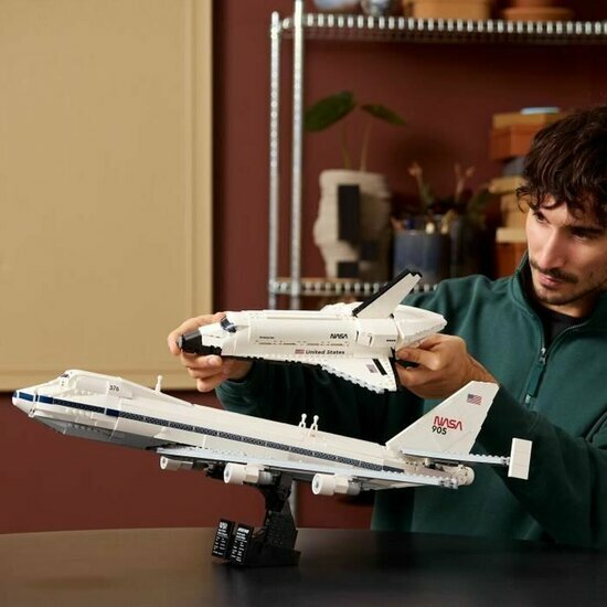 LEGO 10360 Shuttle Carrier Aircraft