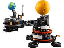 LEGO 42179 Planet Earth and Moon in Orbit
